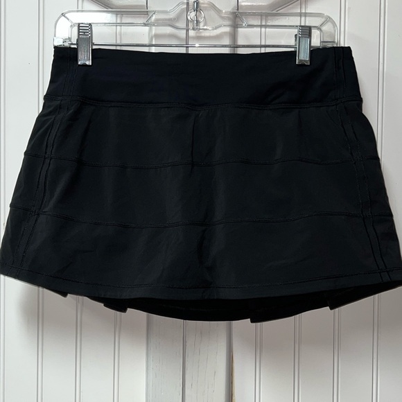Luluemon Pace Rival Skirt Shorts 30 - Picture 2 of 6